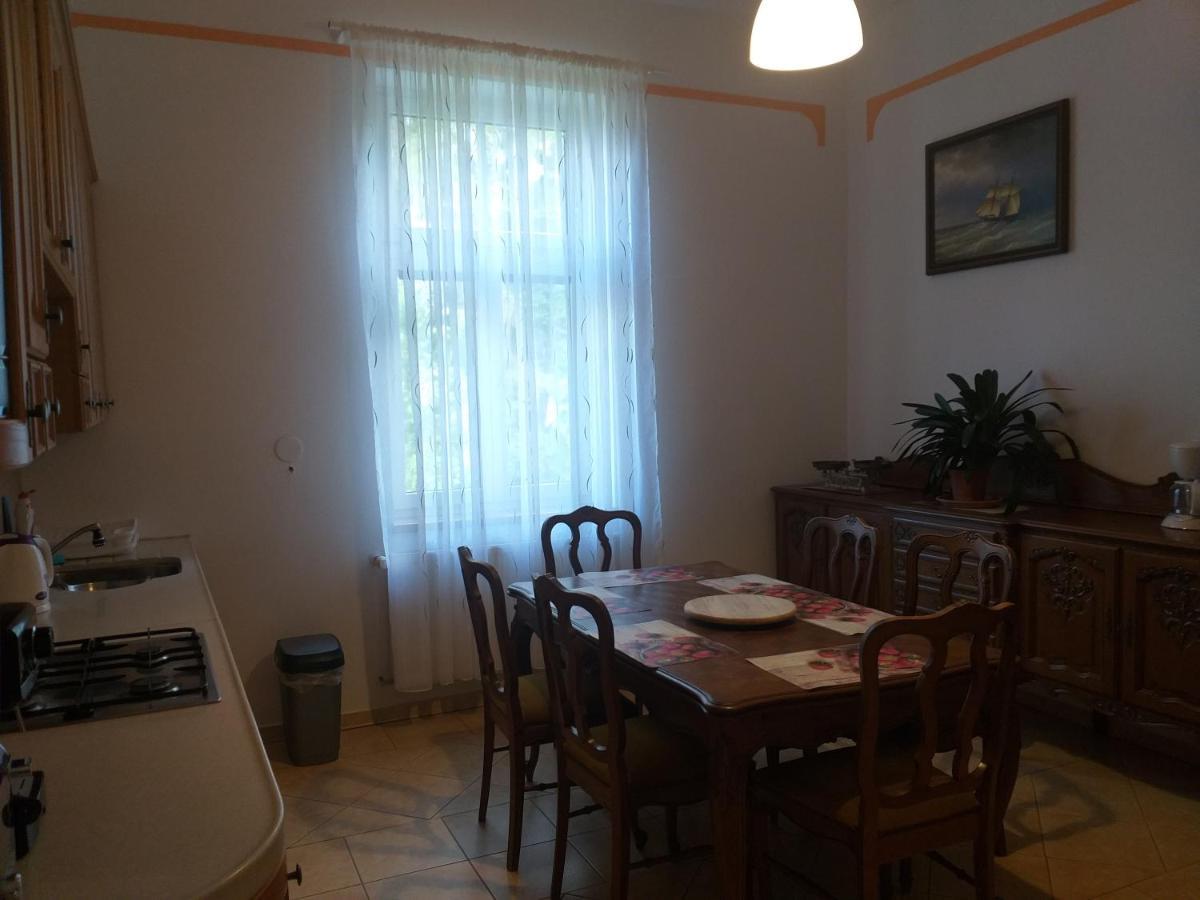 Apartman Kraslice Extérieur photo