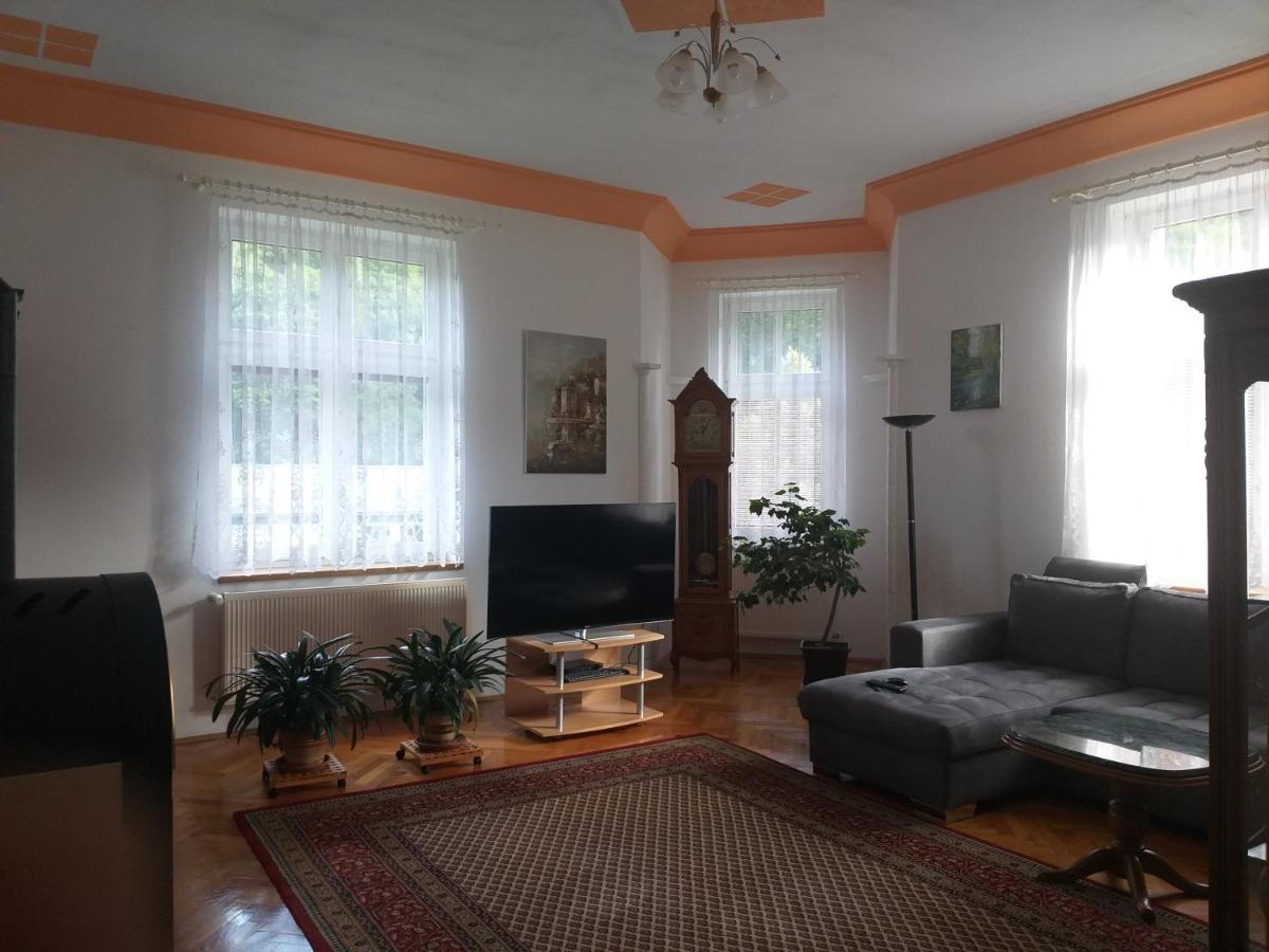 Apartman Kraslice Extérieur photo